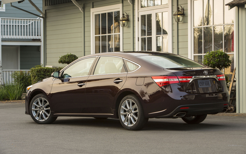 Toyota Avalon Xle 2013