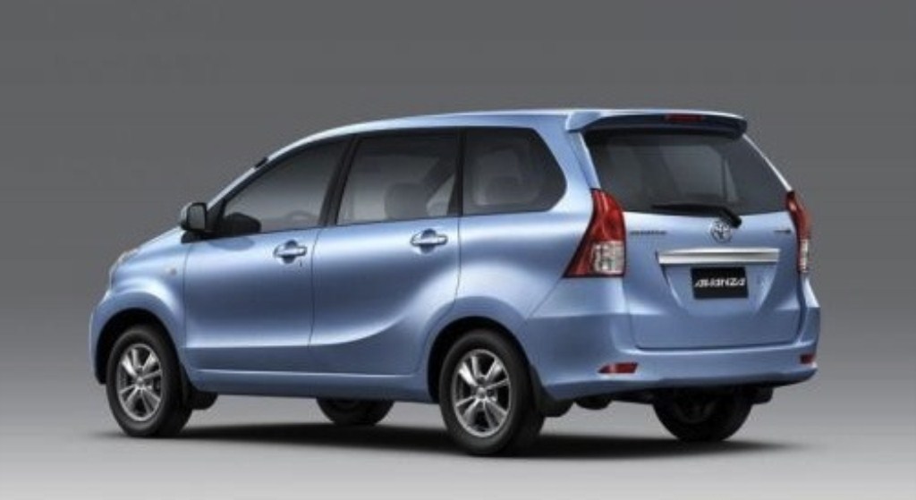 Toyota Avanza E