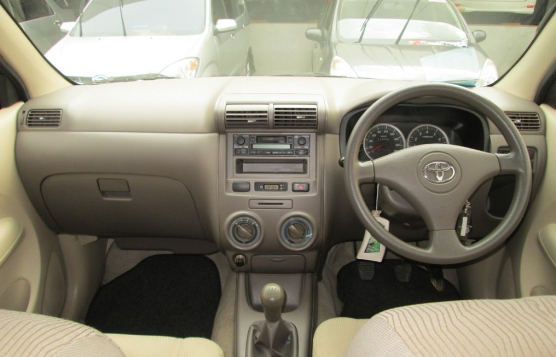 Toyota Avanza G
