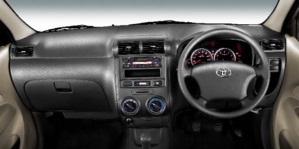 Toyota Avanza S