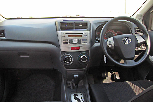 Toyota Avanza Veloz 2013