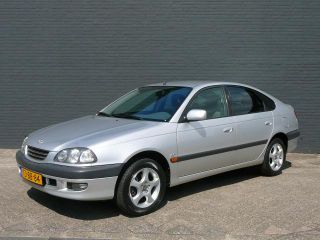 Toyota Avensis 2.0 Sol