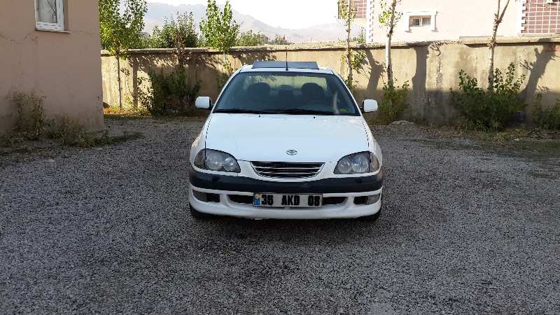 Toyota Avensis 2.0 Sol