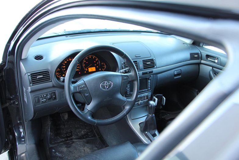 Toyota Avensis 2.0