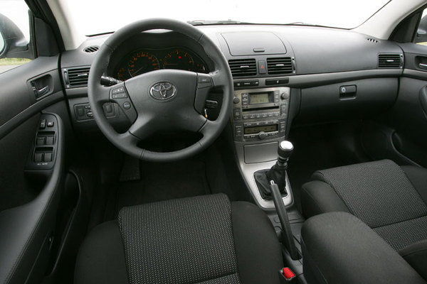 Toyota Avensis 2.2 D-4d
