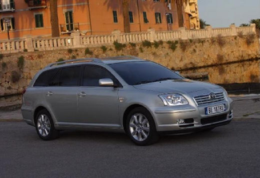 Toyota Avensis 2.2 D-Cat Combi