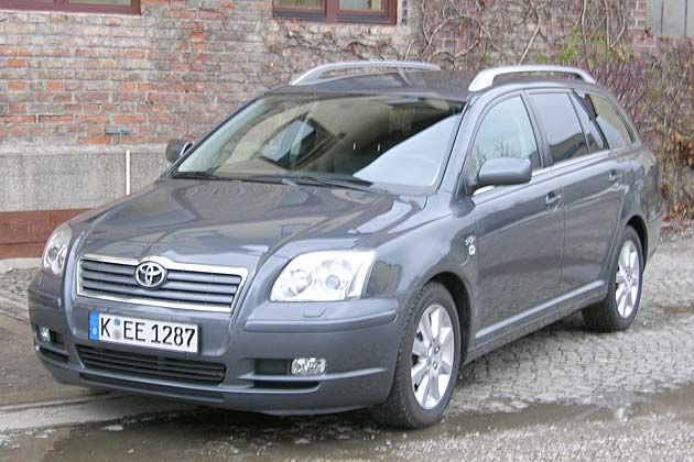Toyota Avensis 2.2 D-Cat Combi