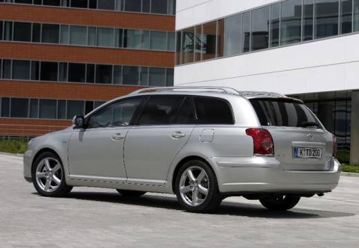 Toyota Avensis 2.2 D-Cat