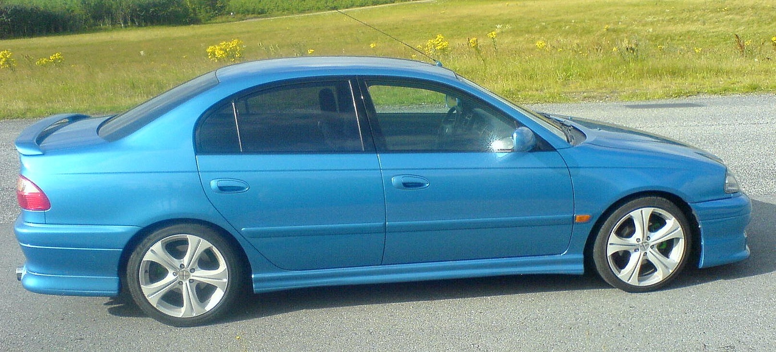 Toyota Avensis 2001 Model