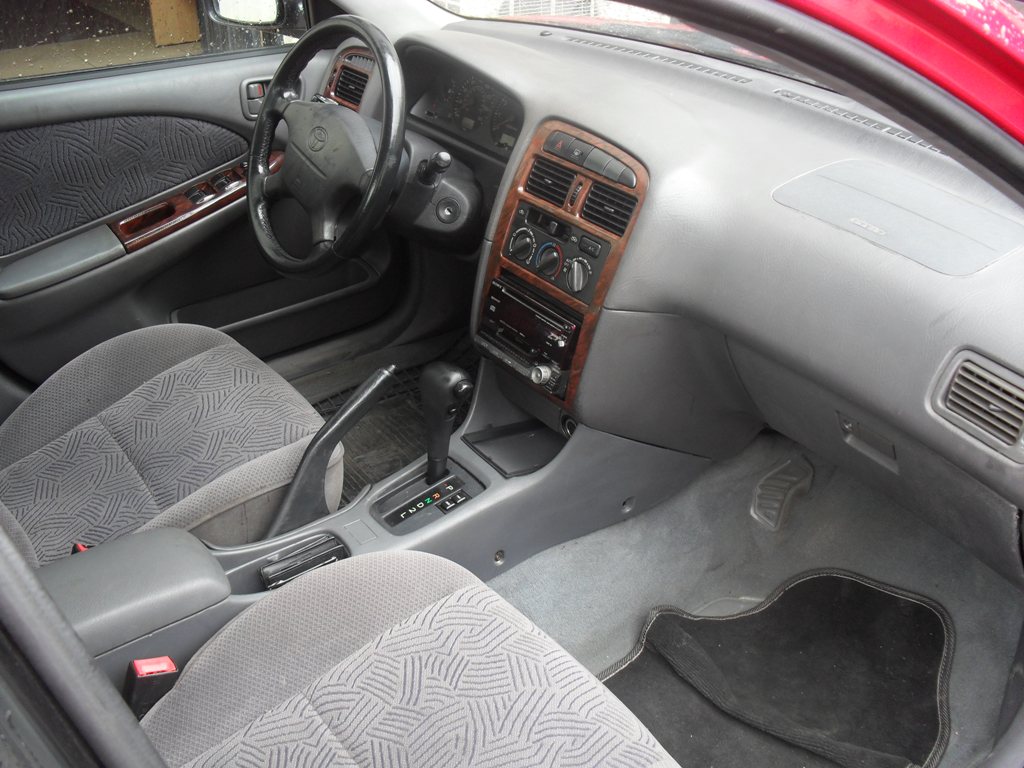 Toyota Avensis 2001 Model