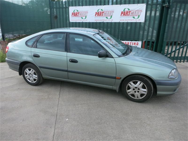 Toyota Avensis 2001 Model
