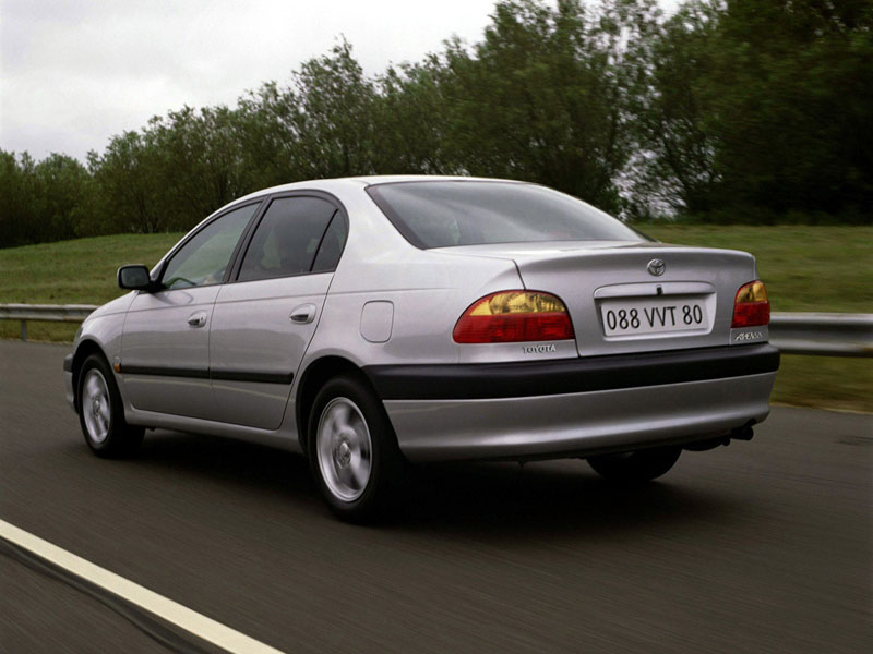 Toyota Avensis 2002