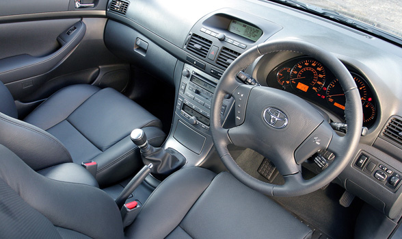 Toyota Avensis 2005