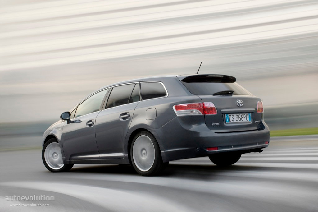 Toyota Avensis 2010