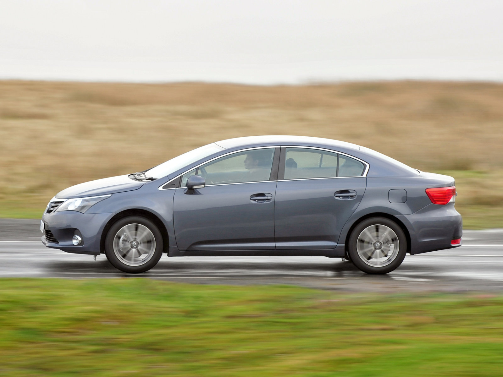 Toyota Avensis 2011