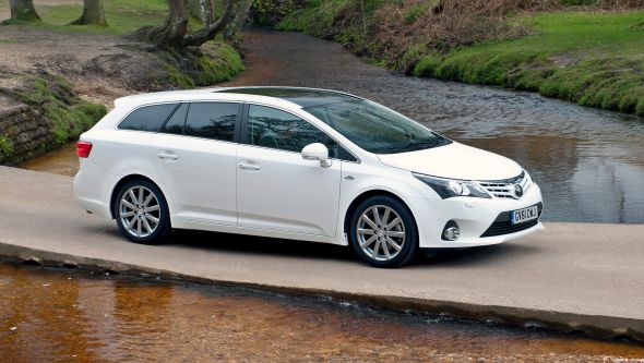 Toyota Avensis 2013