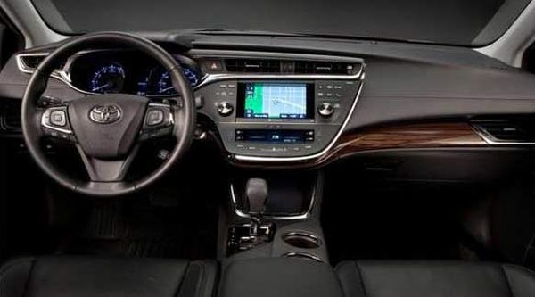 Toyota Avensis 2016