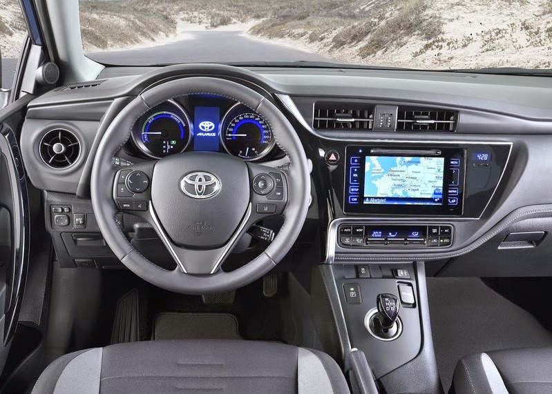 Toyota Avensis 2016
