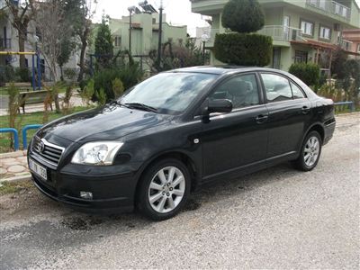 Toyota Avensis Black
