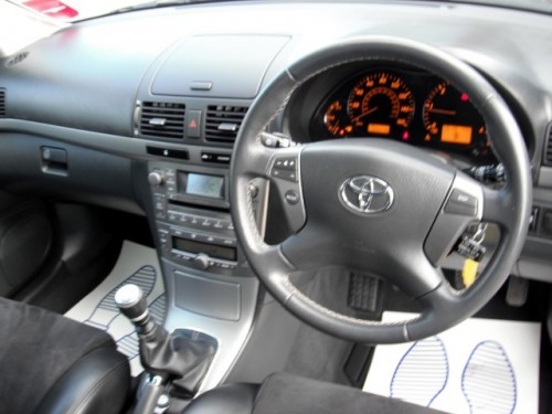 Toyota Avensis Hatchback