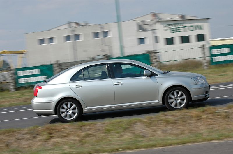 Toyota Avensis Liftback