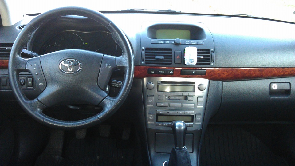 Toyota Avensis Liftback