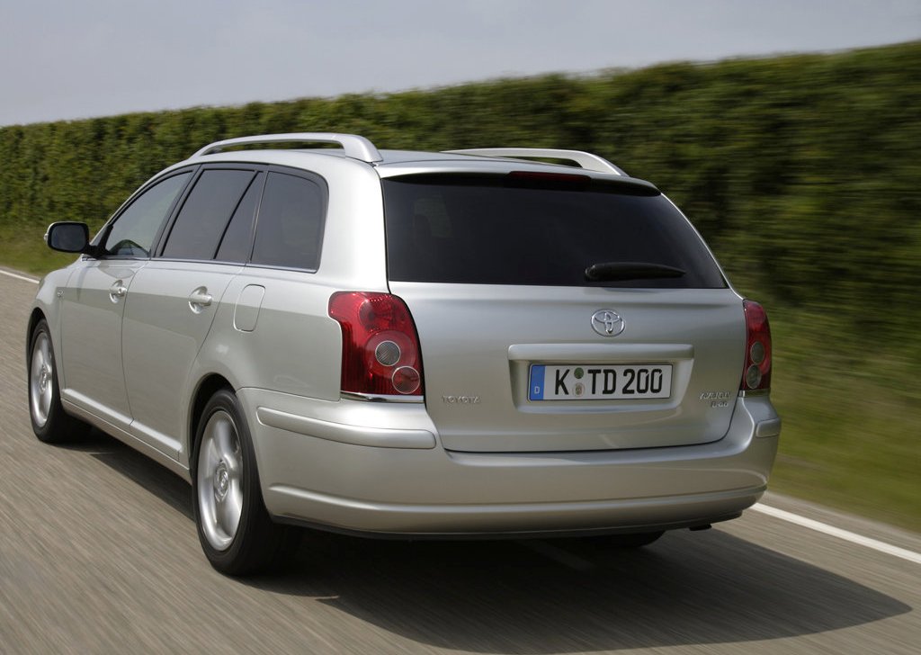 Toyota Avensis Universal