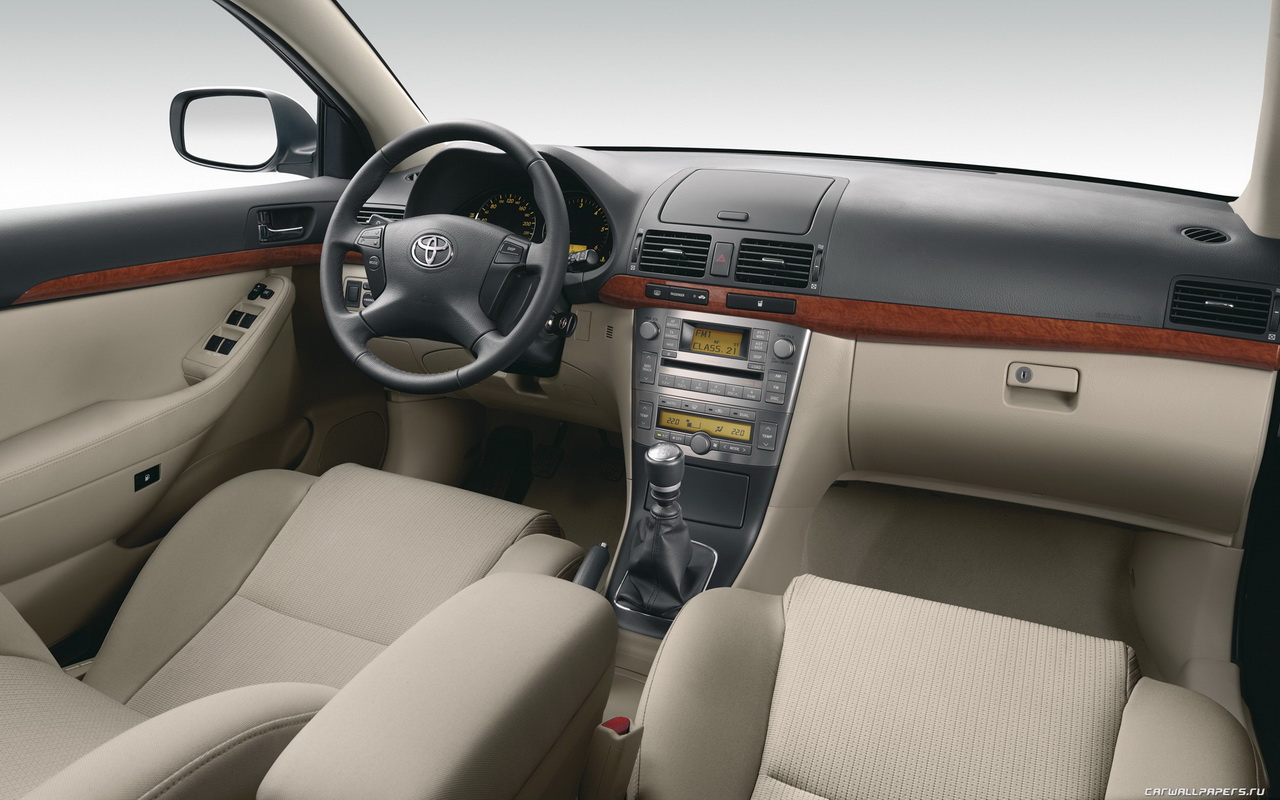 Toyota Avensis Universal