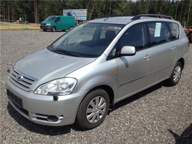 Toyota Avensis Verso 2.0 D-4d