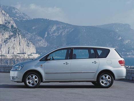 Toyota Avensis Verso 2.0 D-4d