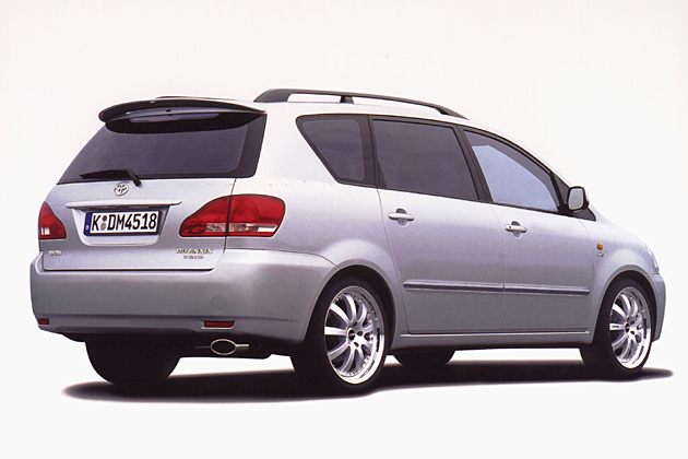 Toyota Avensis Verso 2.0