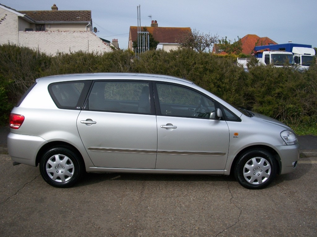 Toyota Avensis Verso