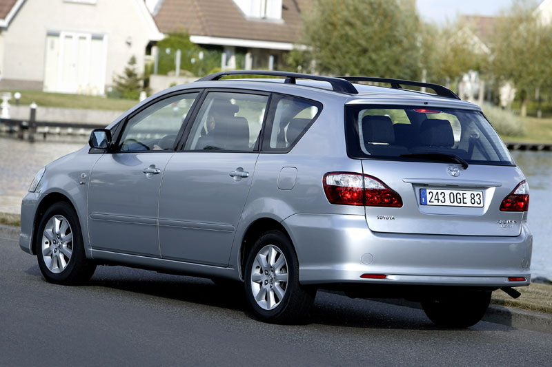 Toyota Avensis Verso