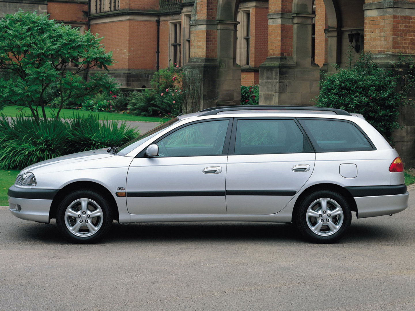 Toyota Avensis Wagon 2002