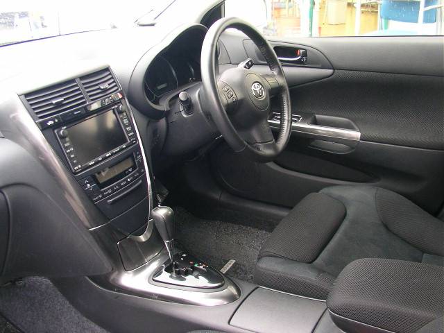 Toyota Caldina 2005