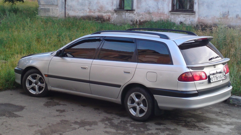 Toyota Caldina Wagon
