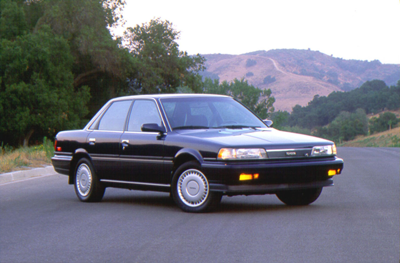 Toyota Camry 1990