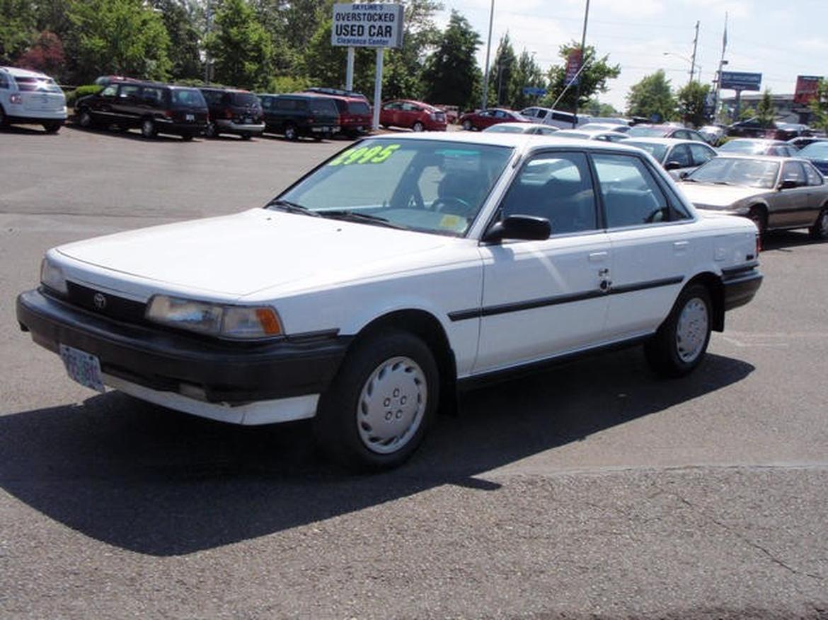 Toyota Camry 1990