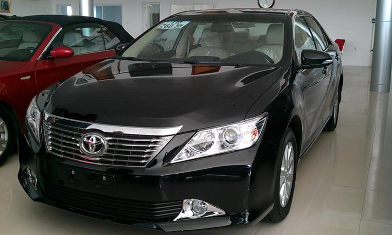 Toyota Camry 2.5 Q 2014