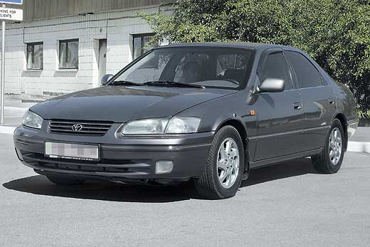 Toyota Camry 20