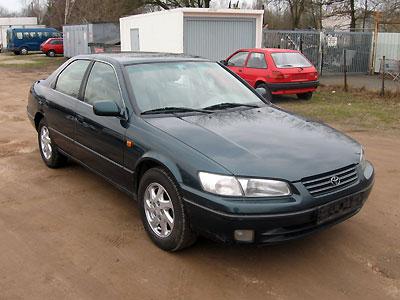Toyota Camry 20