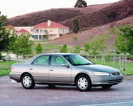 Toyota Camry 20