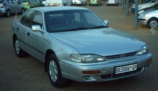 Toyota Camry 200