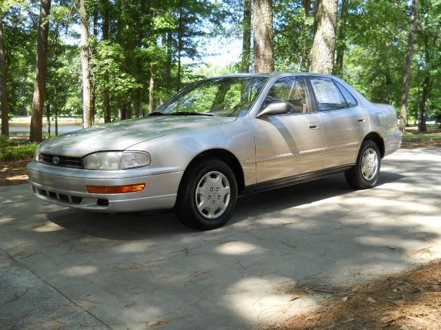 Toyota Camry 200