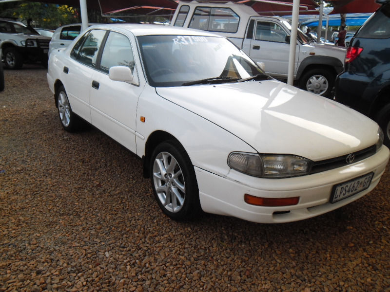 Toyota Camry 200