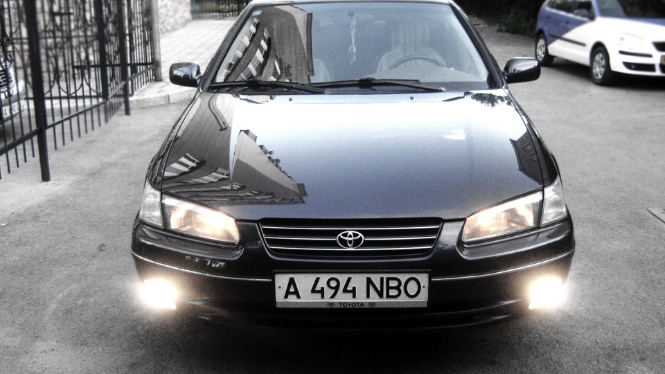 Toyota Camry 25