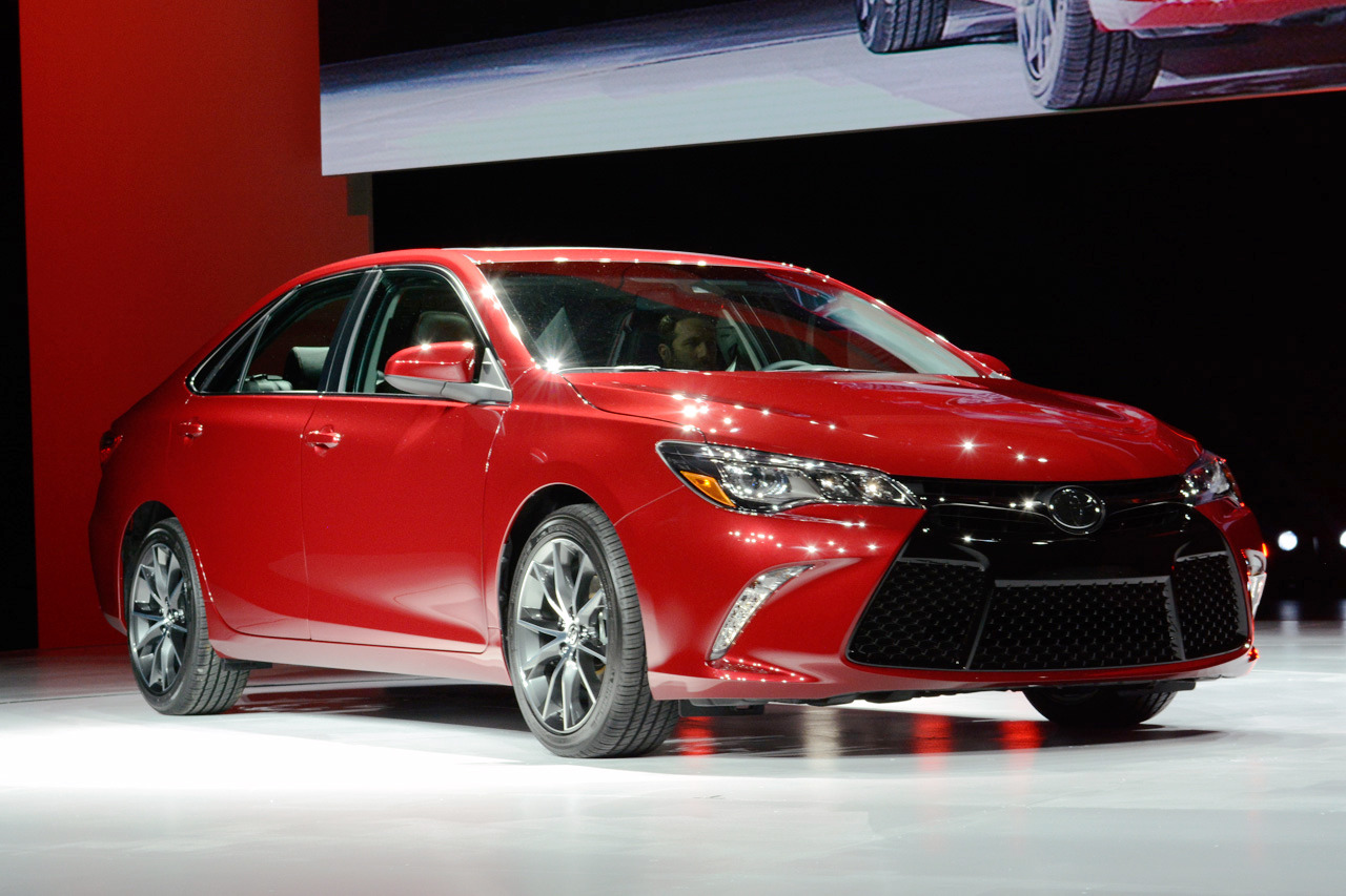 Toyota Camry 55 2015