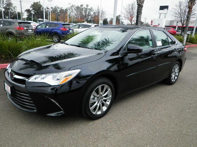 Toyota Camry Black 2015
