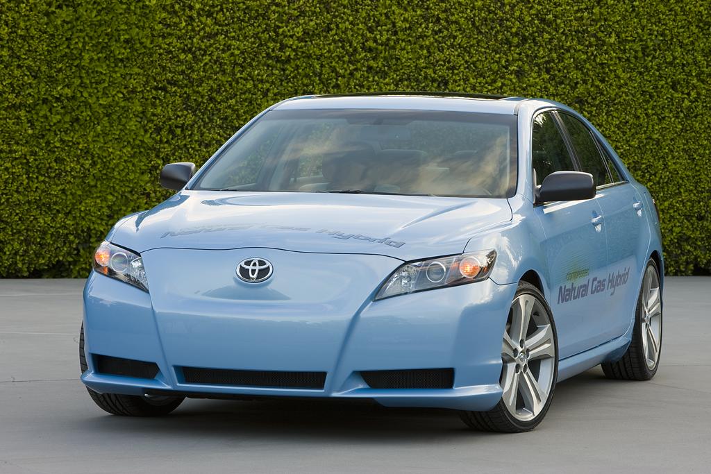 Toyota Camry Cng