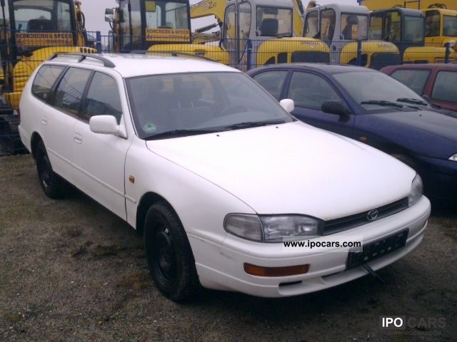 Toyota Camry Estate
